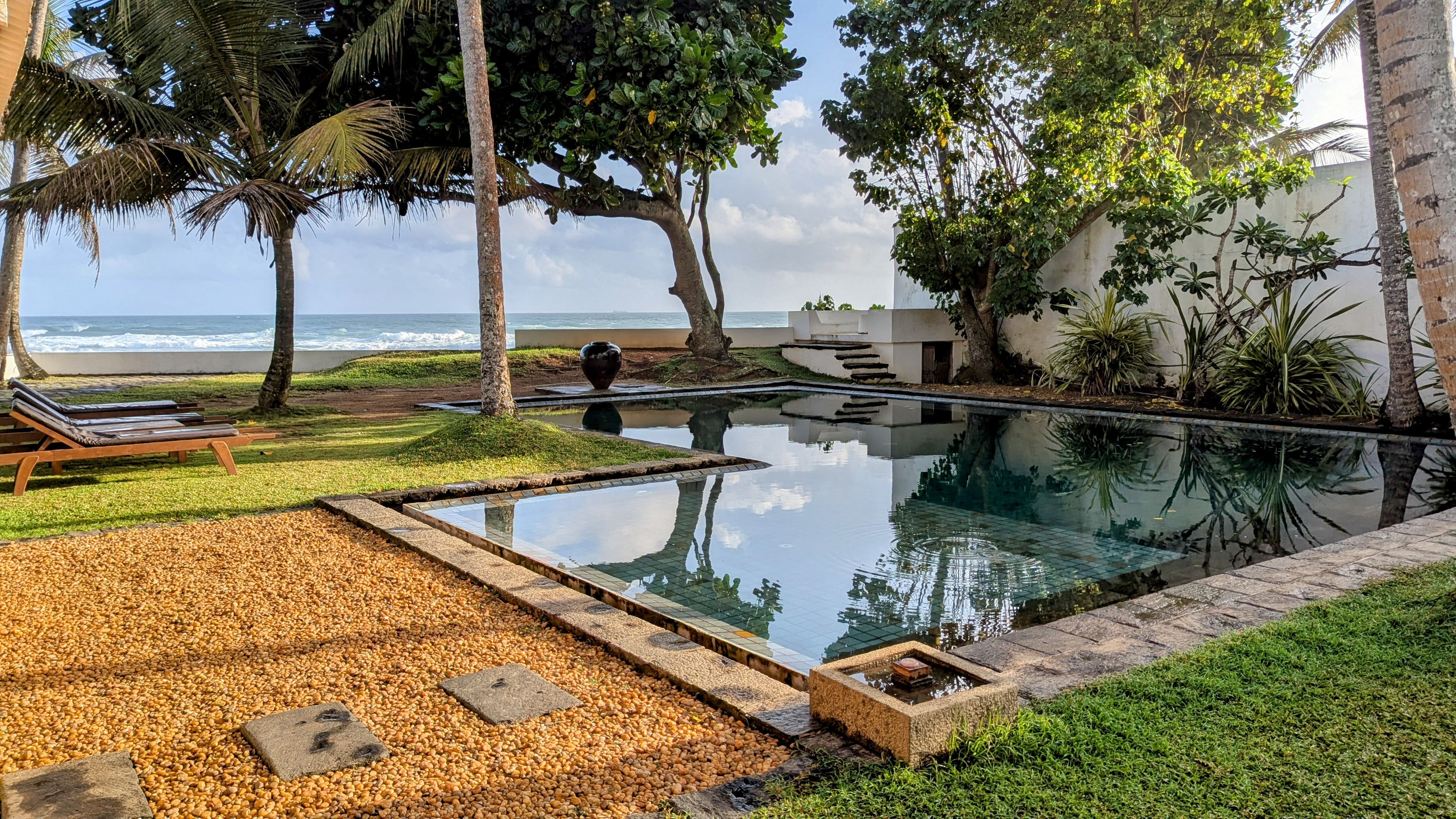 Olanda Beach House - Infinity pool with ocean views